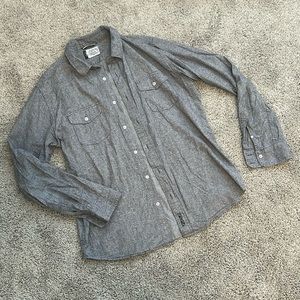 Men’s grey button up